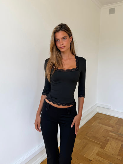 Blair Quarter Sleeve Top – Black