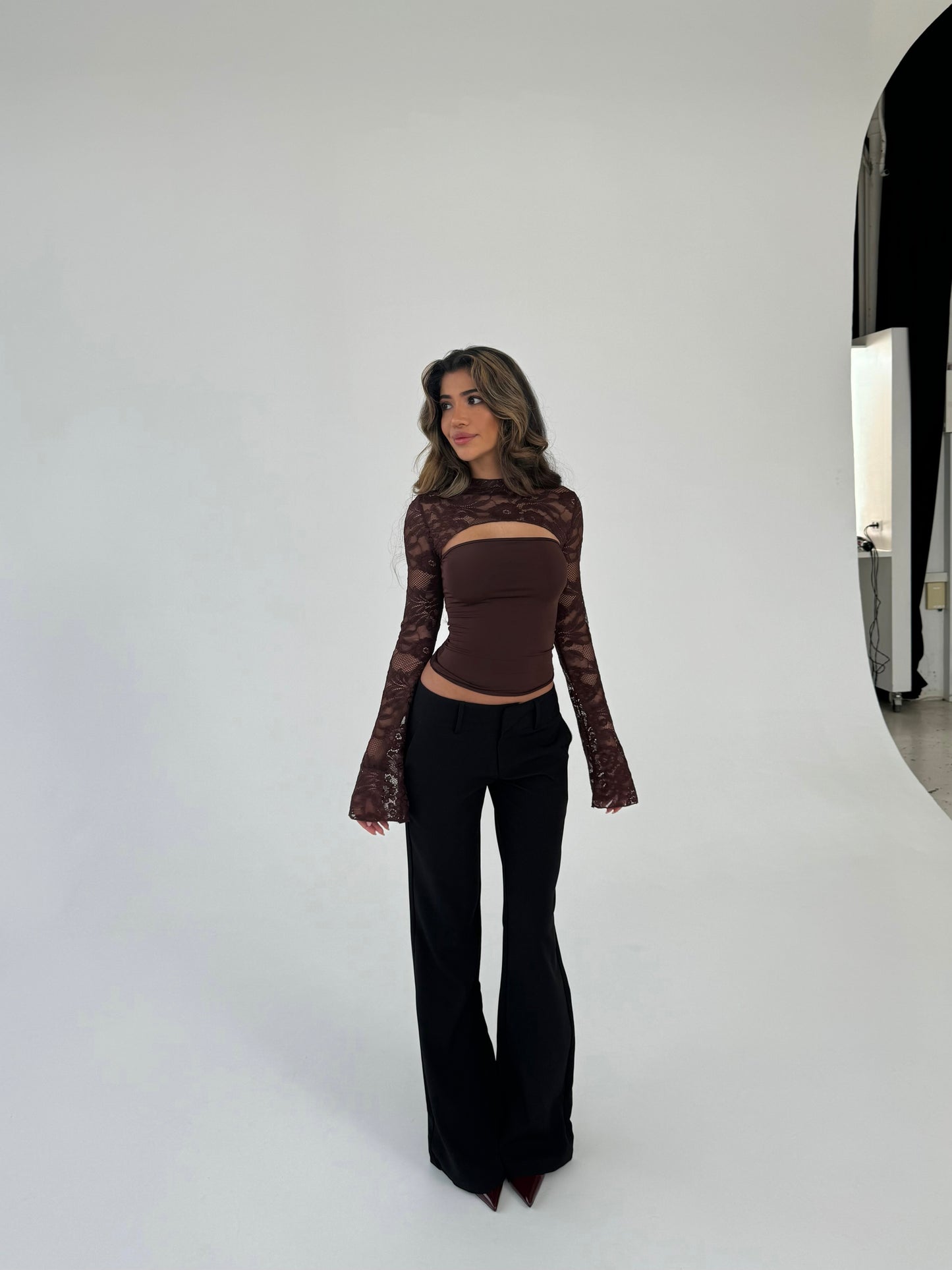 Lara Lace Long Sleeve Top - Dunkelbraun