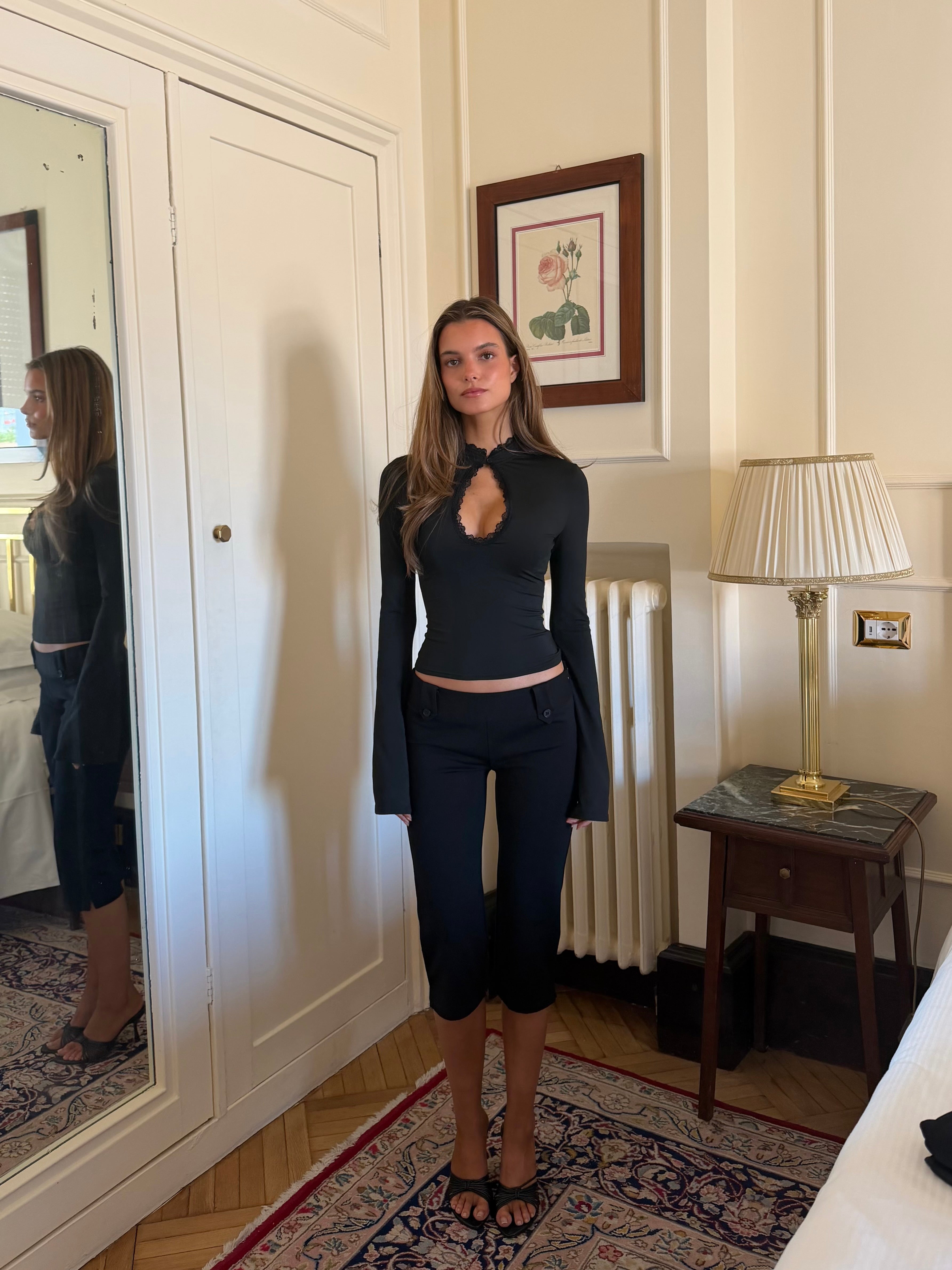 Baia lace long sleeve top - sort