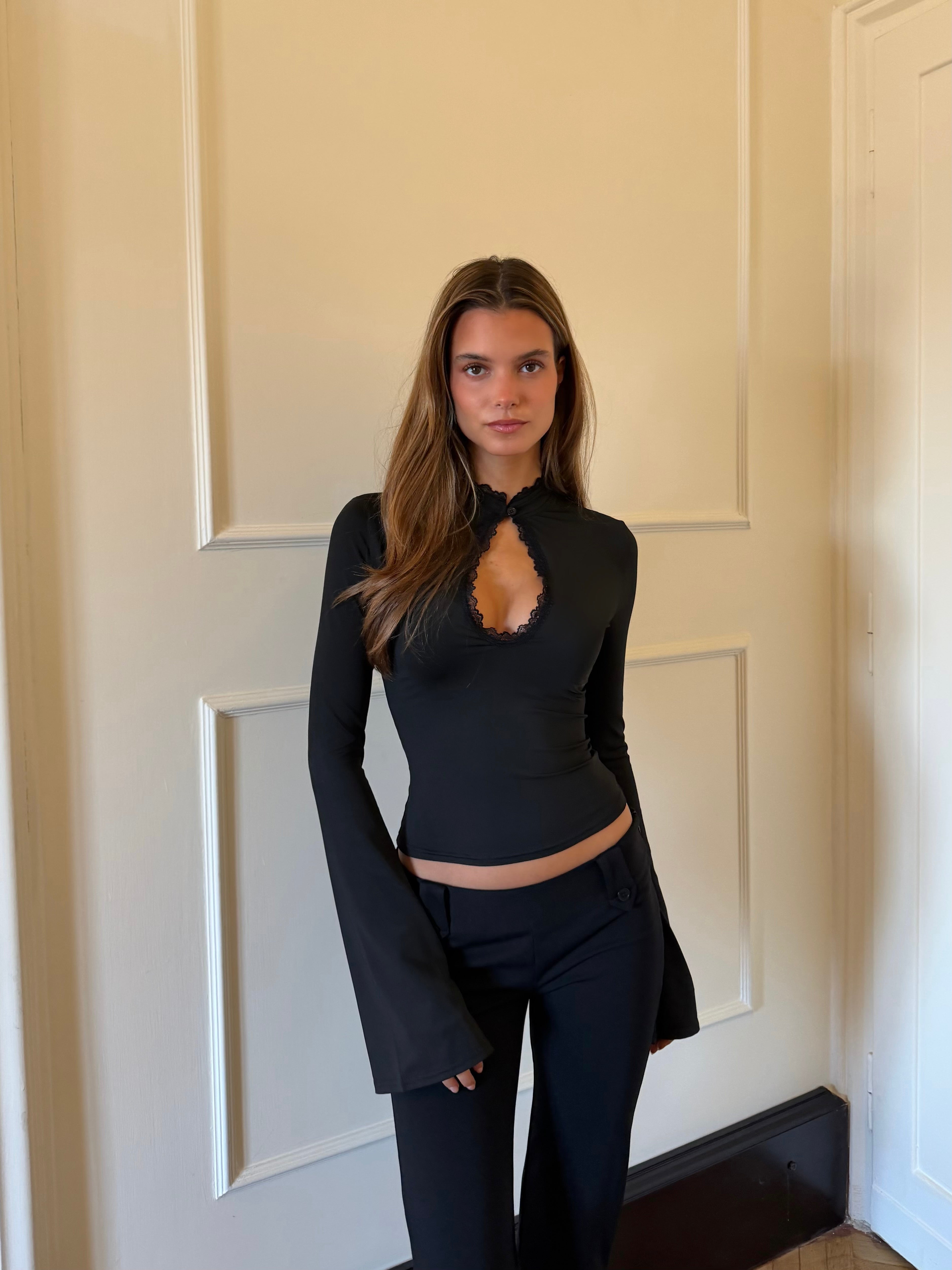 Baia lace long sleeve top - sort