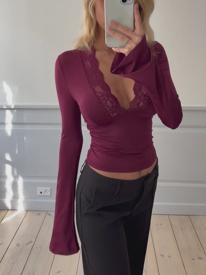 Pretty basic lace top - Bordeaux